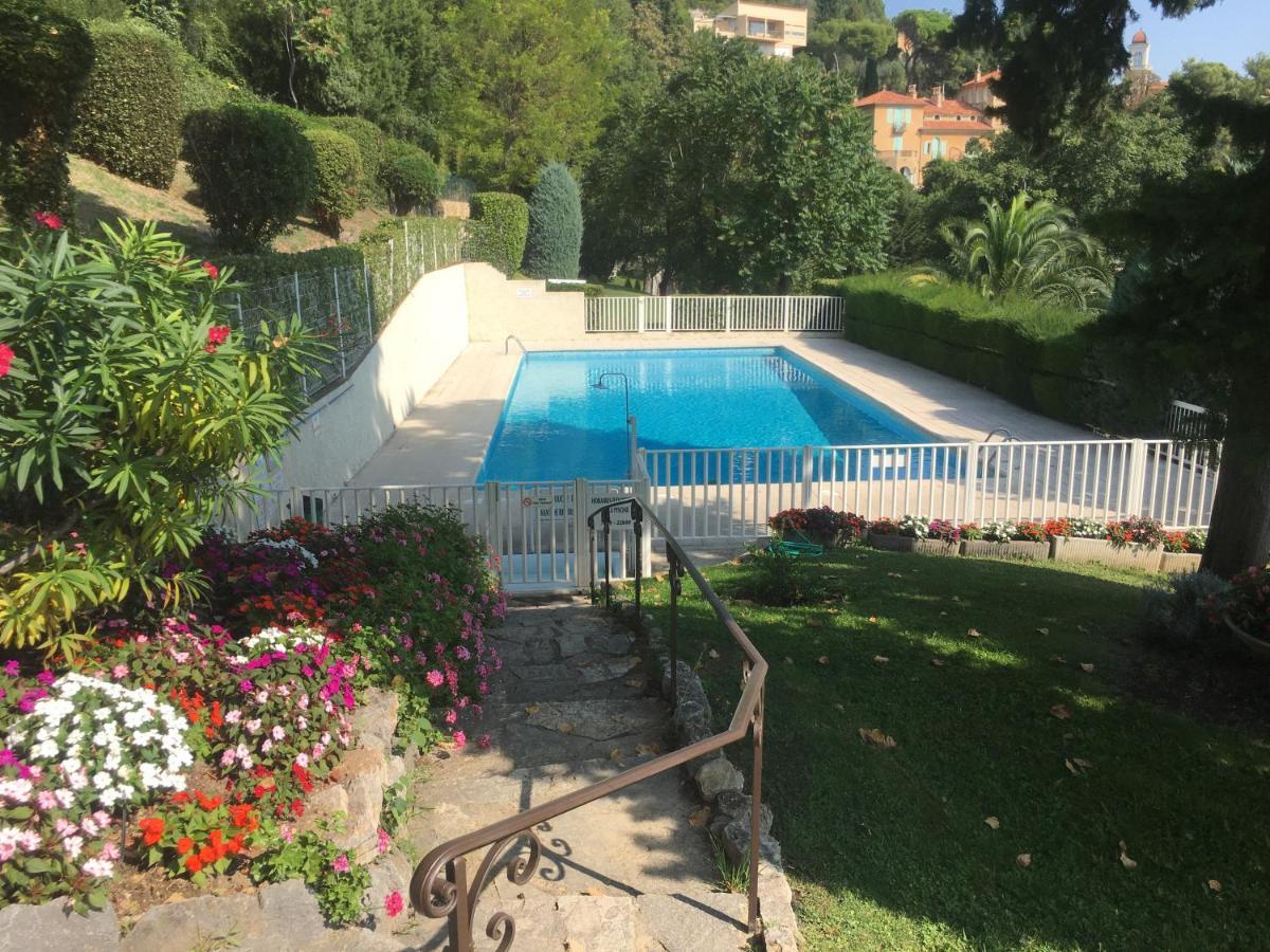 Clim Jardin Et Parking Prive -Piscine Tennis Et Park Vue Mer 그하쓰 외부 사진