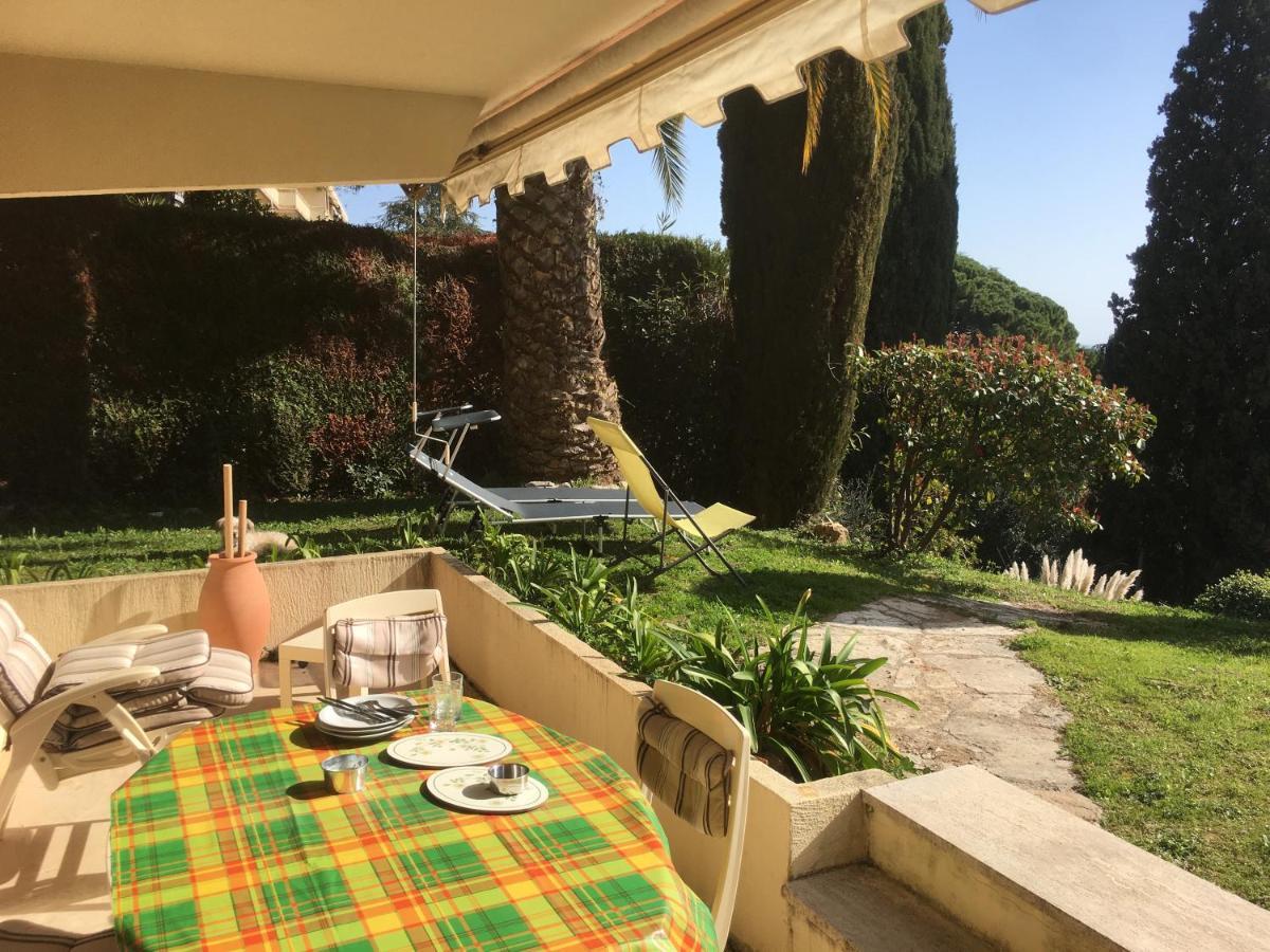 Clim Jardin Et Parking Prive -Piscine Tennis Et Park Vue Mer 그하쓰 외부 사진