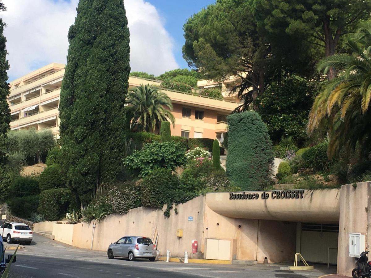 Clim Jardin Et Parking Prive -Piscine Tennis Et Park Vue Mer 그하쓰 외부 사진